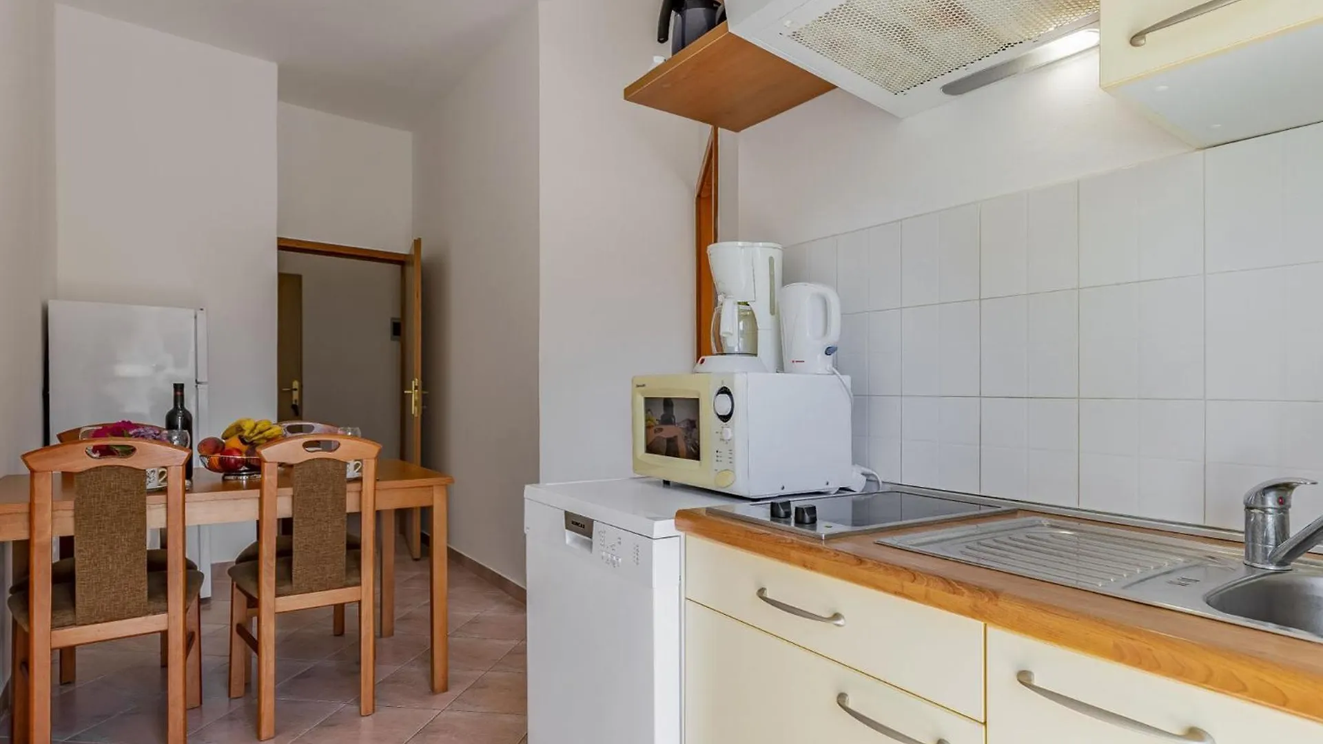 Apartment Rok 2 By Interhome Pula